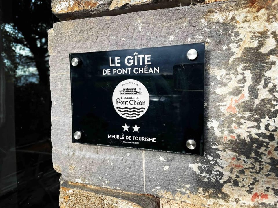 Logo/Certificate/Sign