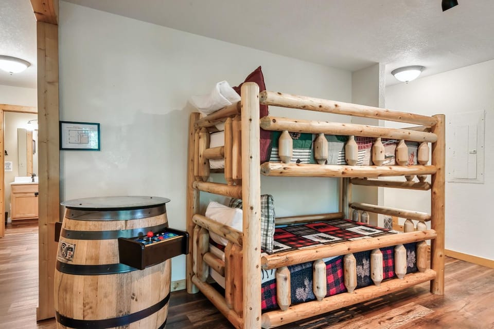 bunk bed