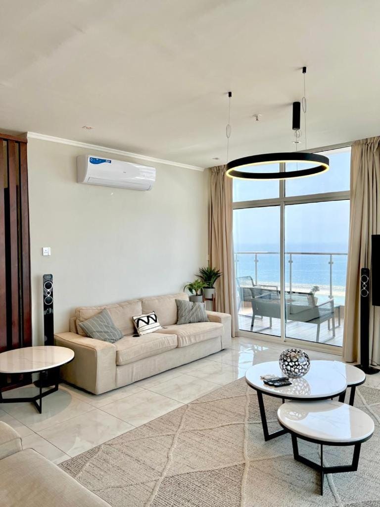 شقة فاخرة vip مطلة على البحر برج المسارات Apartment in Jeddah
