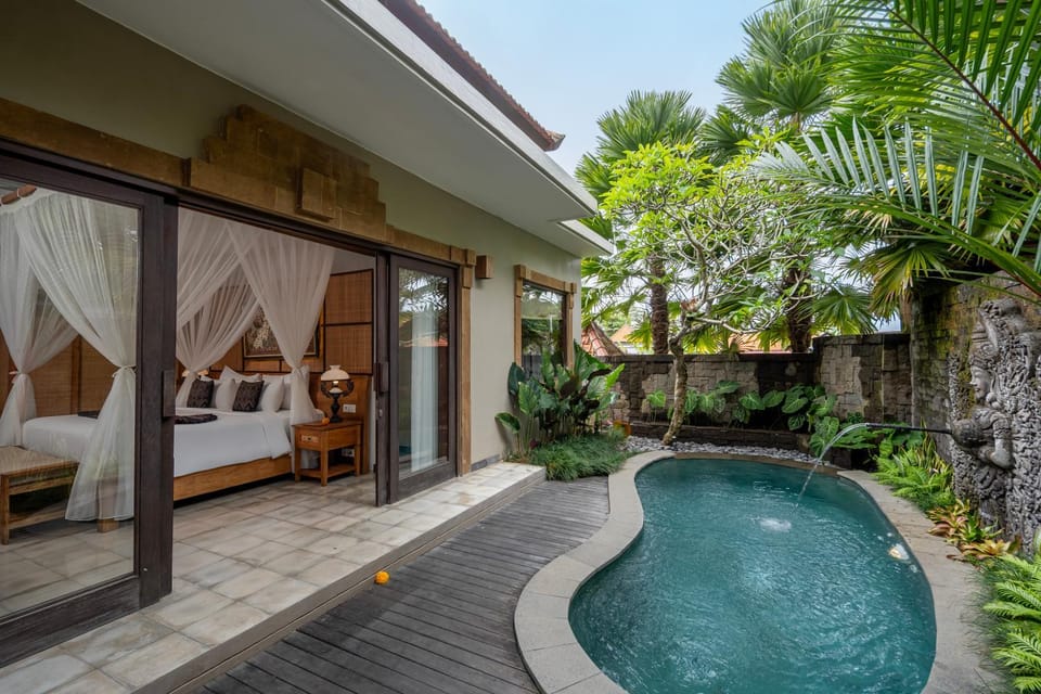Property building, Pool view, Swimming pool