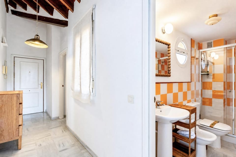 One&Lux Triana Bridge View Penthouse - Private Rooftop Terrace Apartment in Seville