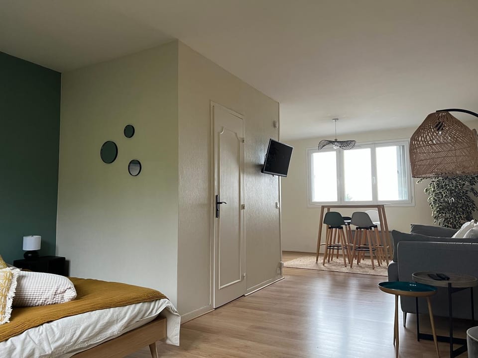 Photo of the whole room