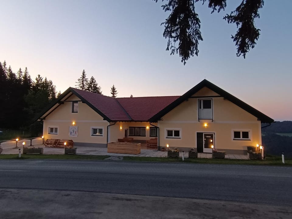 Property building, Sunset, Parking