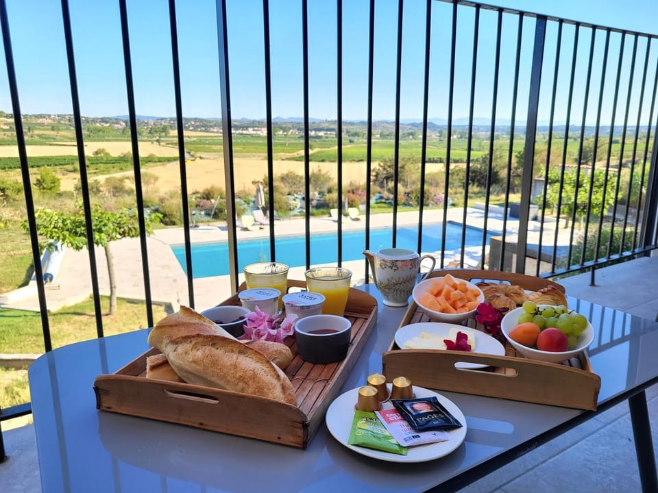 Swimming pool, Breakfast, Breakfast