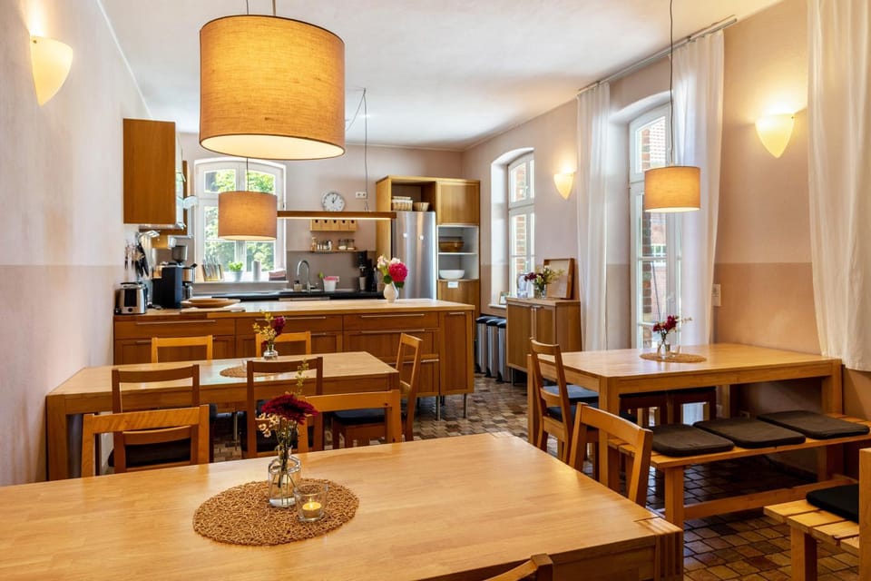 Property building, Kitchen or kitchenette, Living room