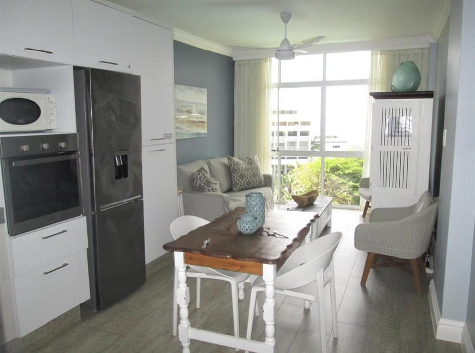 TV and multimedia, Living room, Dining area