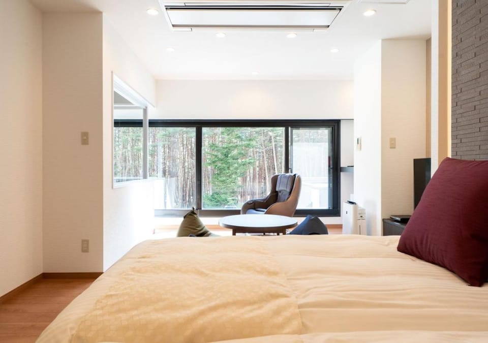 Living room, Bedroom