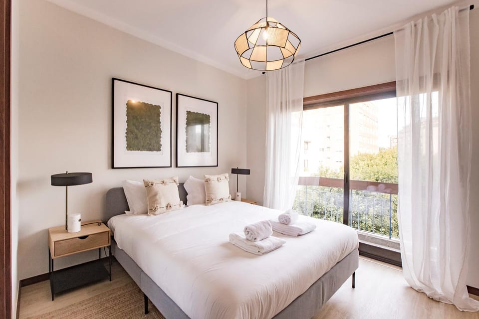 2BR Flat in Bonfim w/ AC & Balcony by LovelyStay Apartment in Porto