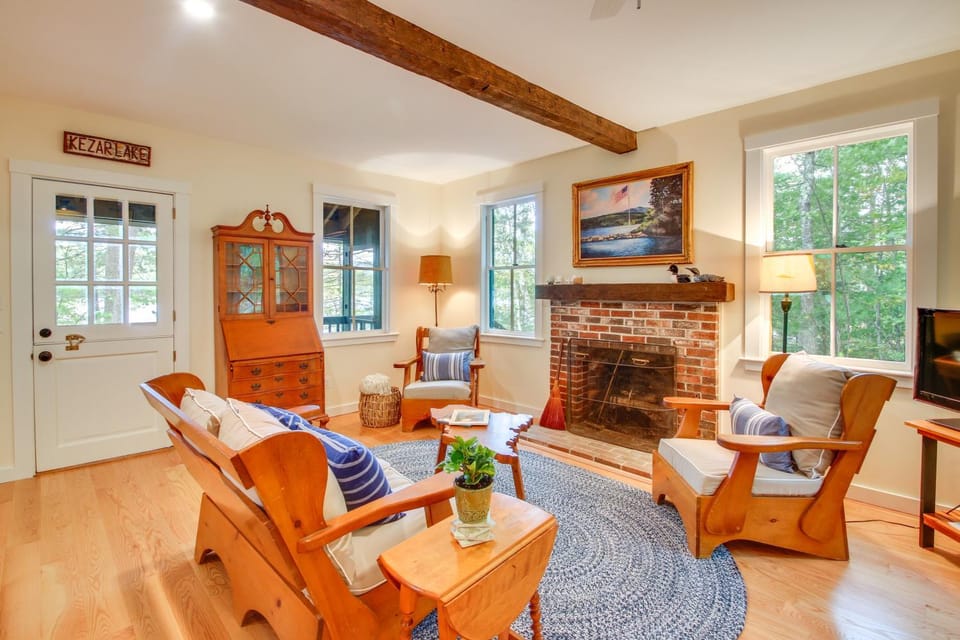 Private Island w/ 2 Cottages on Kezar Lake! House in Lovell
