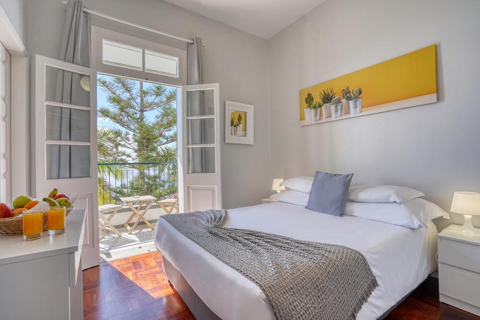 Bed, View (from property/room), View (from property/room), Bedroom, Sea view