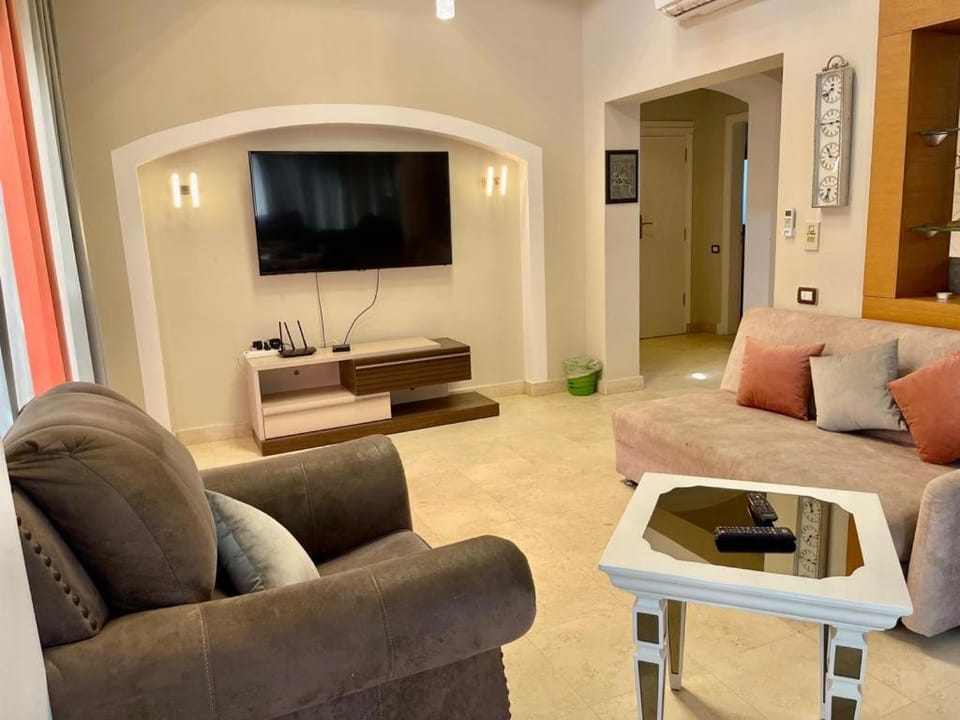 Y 140 wast golf heated private pool Villa in Hurghada