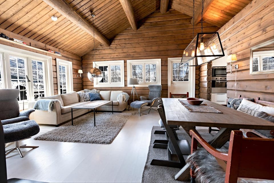Living room, Seating area
