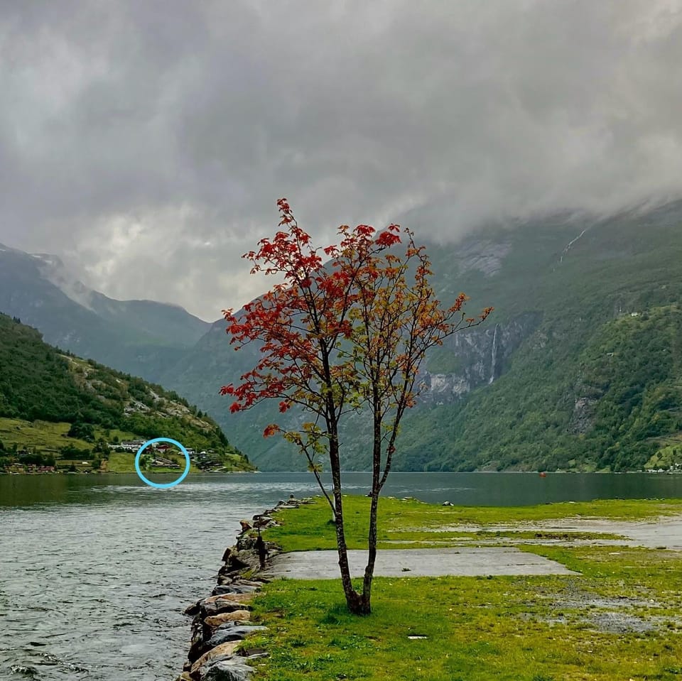 Natural landscape, Mountain view, River view, Sea view, Location
