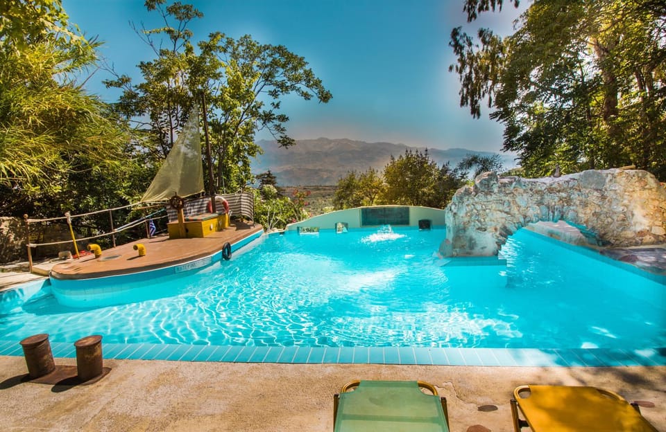 Mountain view, Swimming pool, Swimming pool