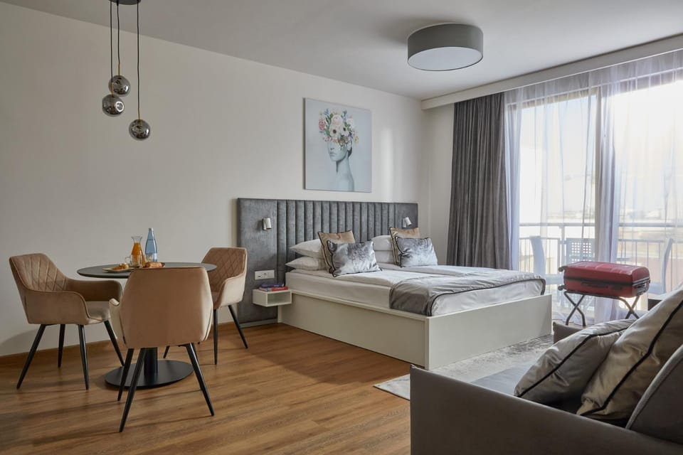 Bed, Living room, Seating area