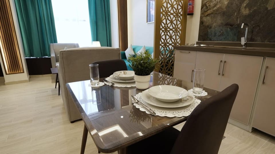 المنار الفاخرة للشقق المخدومة Apartment hotel in Jeddah