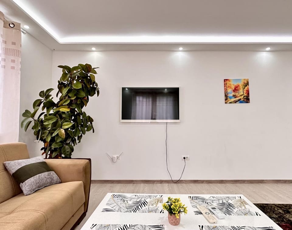 Communal lounge/ TV room, TV and multimedia, Living room, Seating area