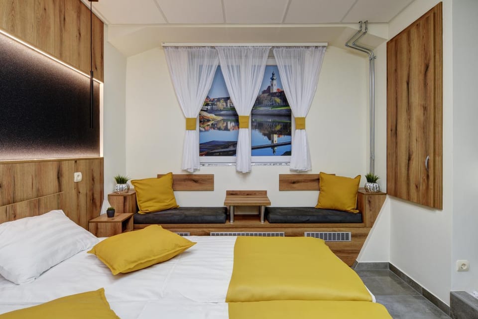 Riverside Inn - dunaparti luxus szuterén Bed and Breakfast in Hungary