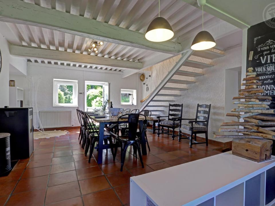 Maison de vacances spacieuse avec jardin et animaux admis - FR-1-496-247 House in Auvergne-Rhône-Alpes