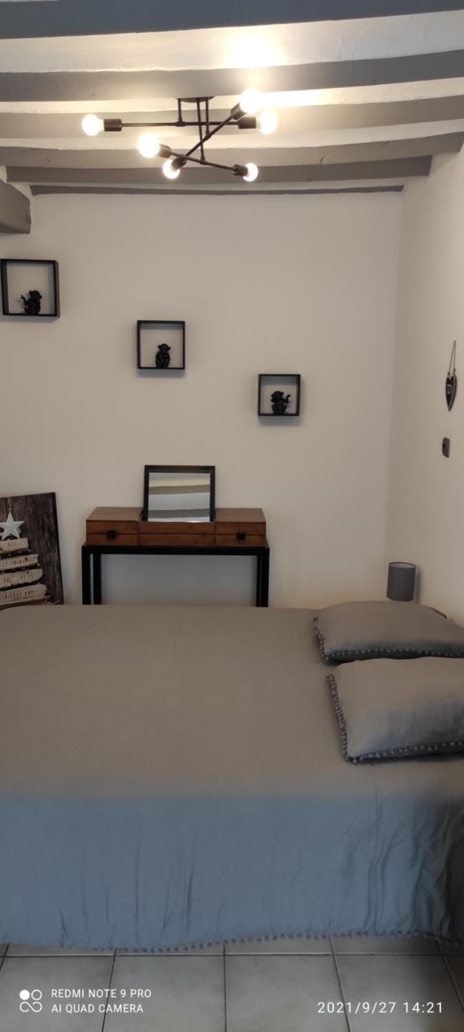 Maison indépendante près de Valenciennes climatisé ,wifi , parking privé Apartment in Hauts-de-France