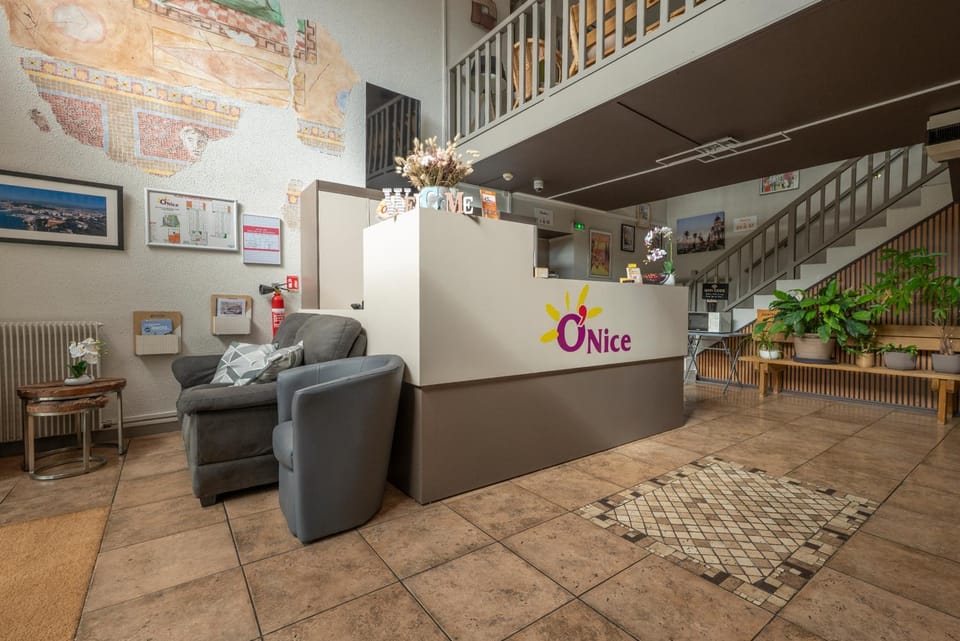 Lobby or reception, Seating area