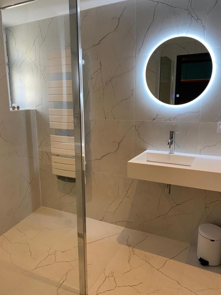 JAMES Résidence & Spa Bed and Breakfast in Strasbourg