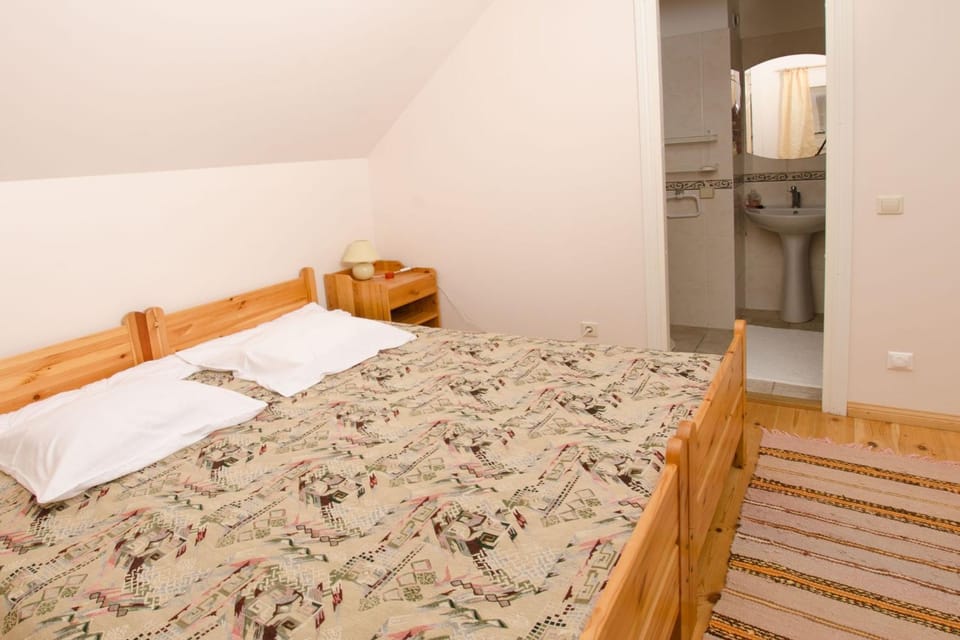 Saare Manor Guesthouse Bed and Breakfast in Estonia