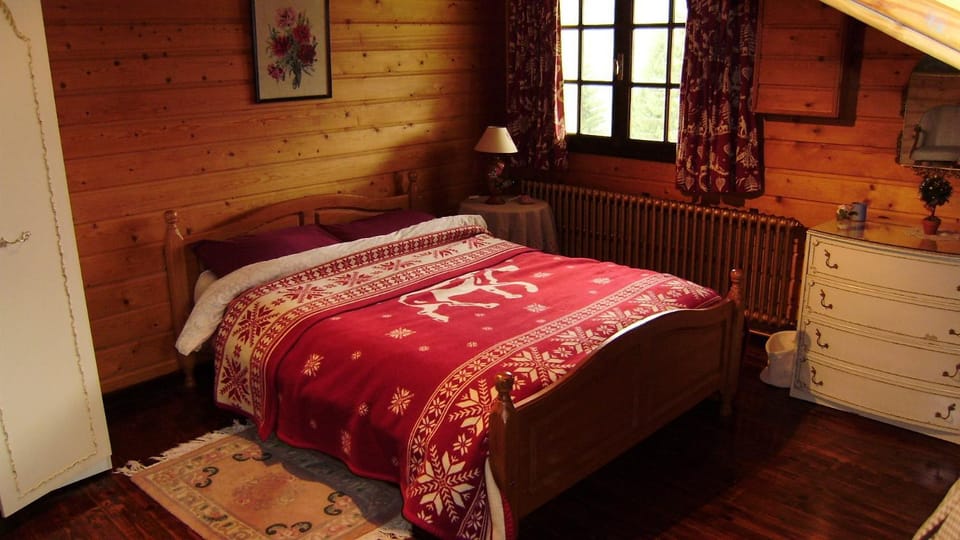Bed, Day