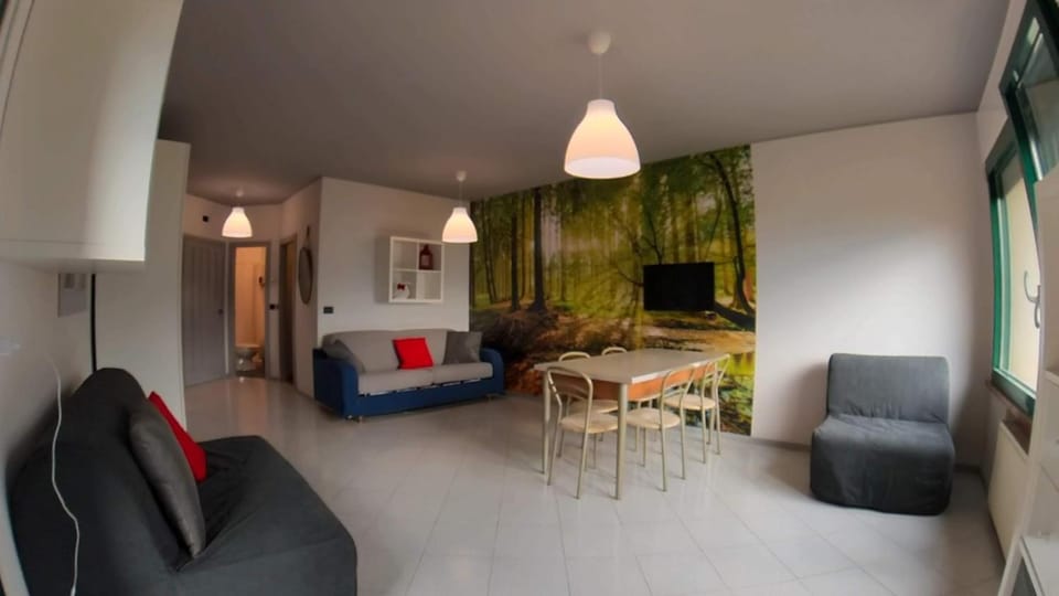 Living room, Dining area, Evening entertainment