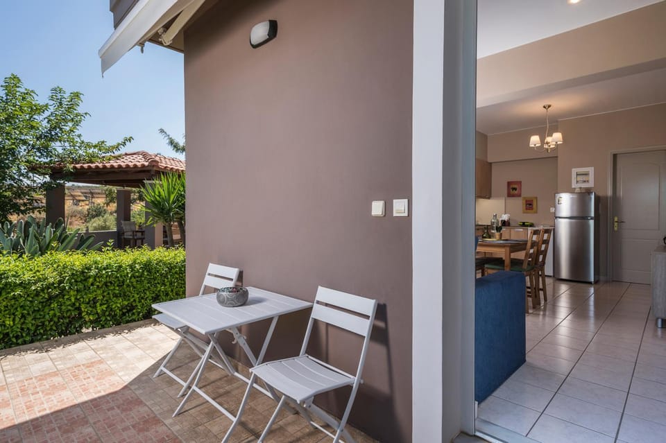 Tholos Apartments Apartment in Crete