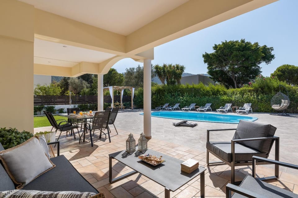 Patio, Pool view, Swimming pool
