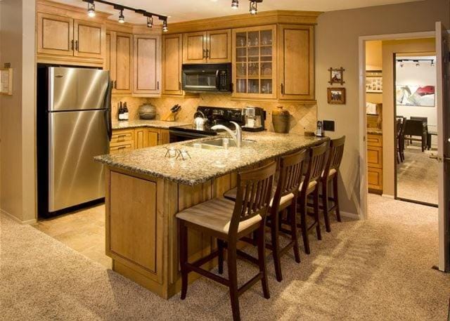St, Anton Street View 2-Bedroom Condo with full kitchen Apartment in Mammoth Lakes