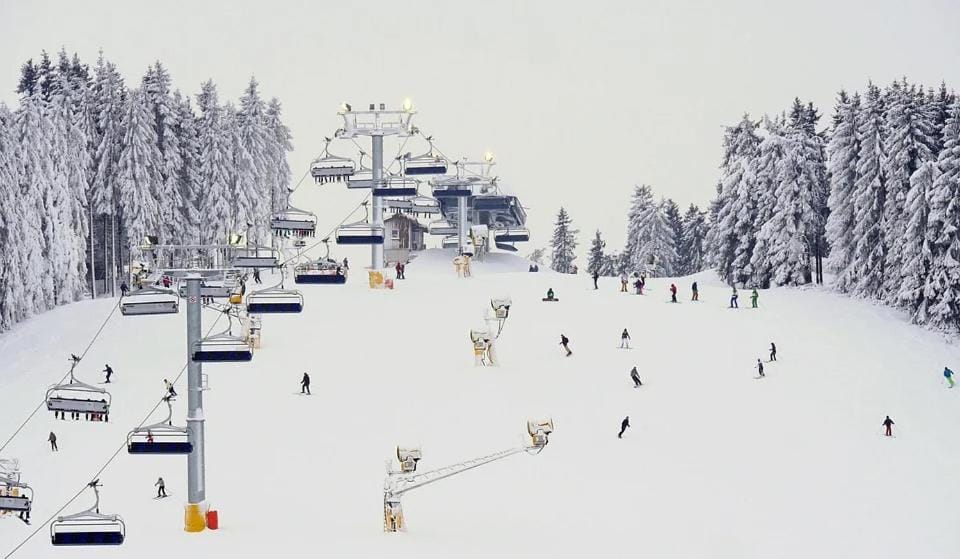 Winter, Skiing