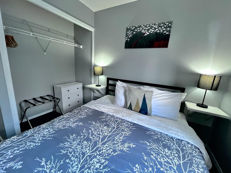 Bed, Bedroom