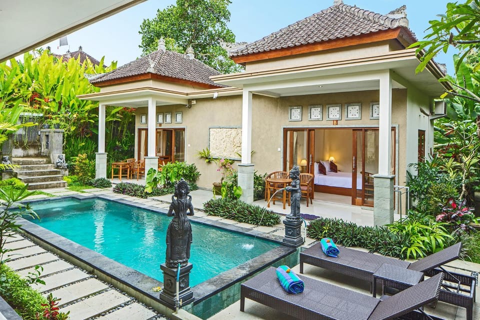 Property building, Swimming pool