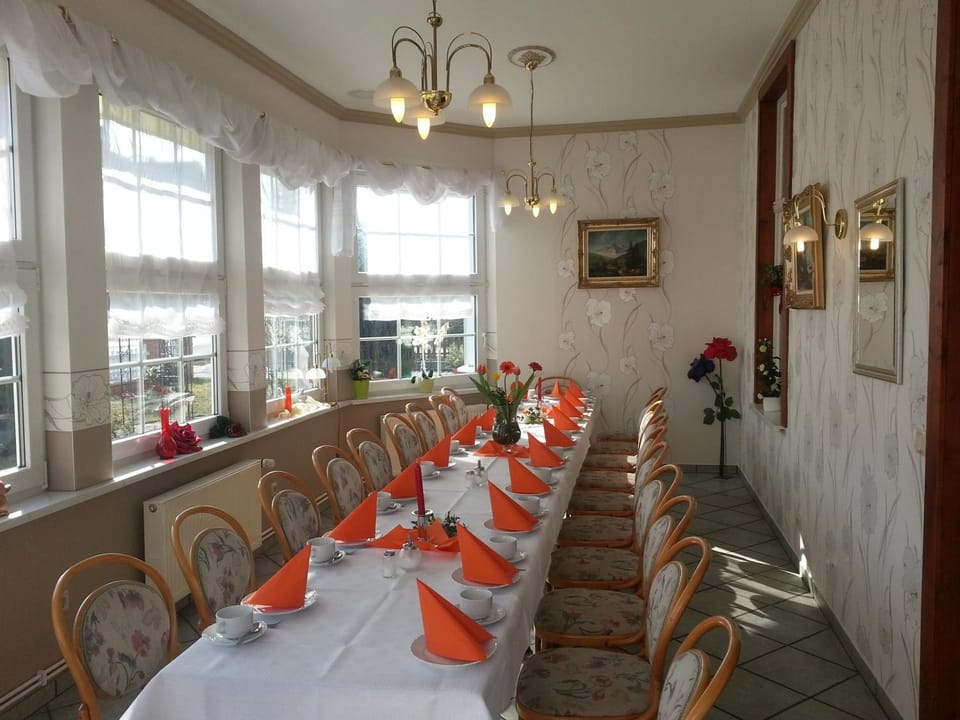 Restaurant/places to eat, Breakfast