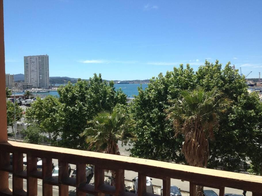 Portman cosy Apartment in Toulon