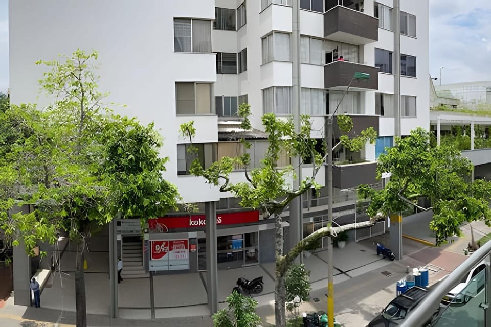 (304) Loft Remodelado y Equipado en Granada Apartment in Cali