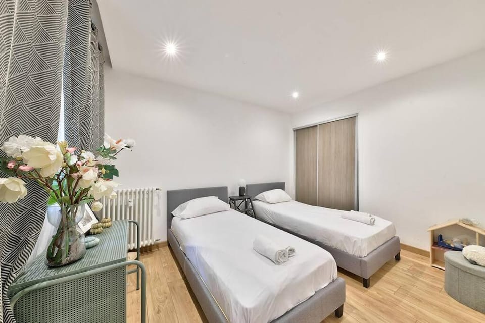 Cosy 2BR Flat 10min to the Vieux Port Apartment in Marseille