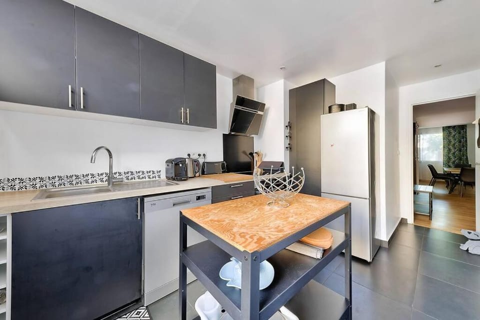 Cosy 2BR Flat 10min to the Vieux Port Apartment in Marseille