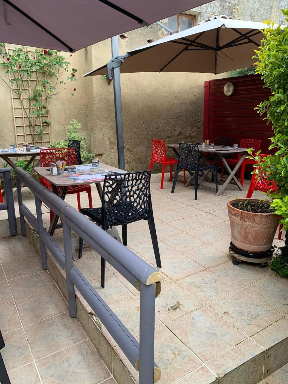 Patio, Dining area