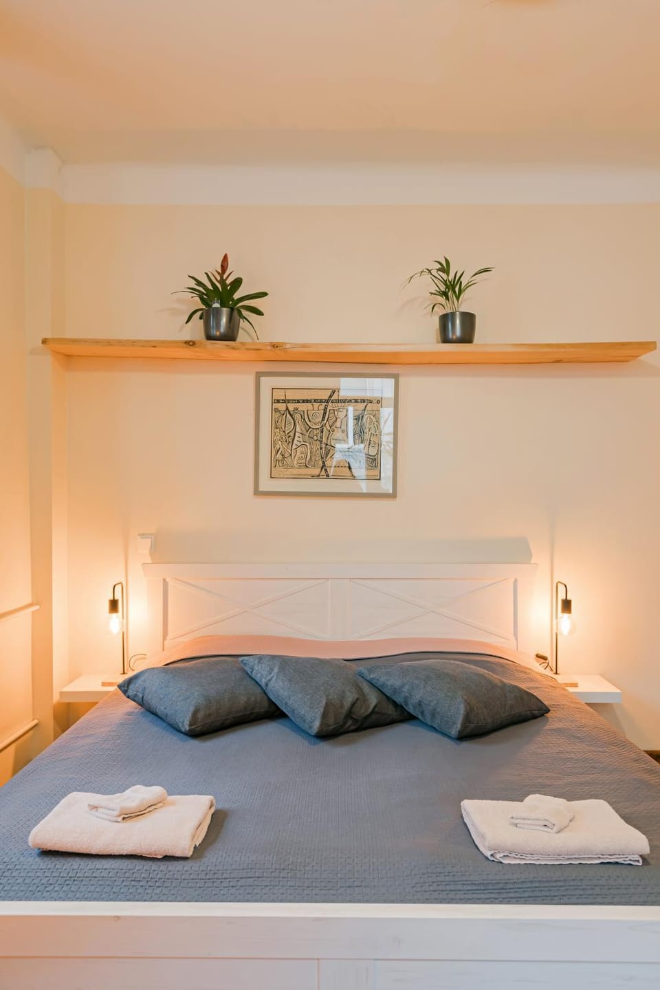 Cozy studio and standard apartments in the heart of Oldtown Apartment in Vilnius