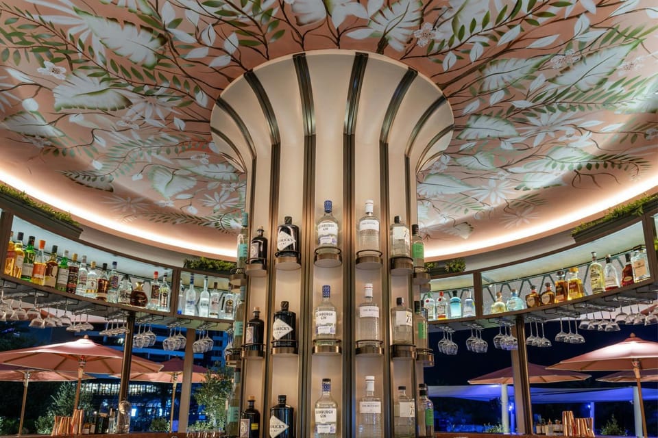 Lounge or bar