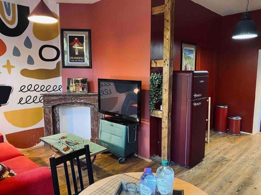 TV and multimedia, Living room, Dining area