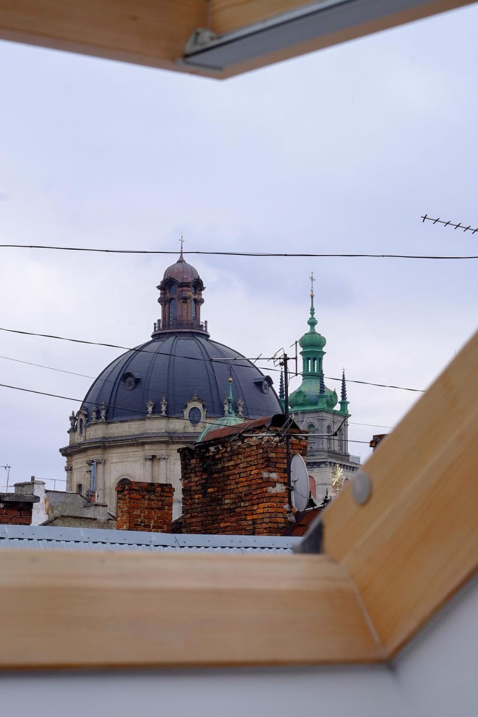 Nearby landmark, Landmark view