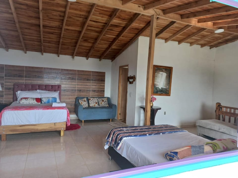 Cabaña Noche De Luna Campground/ 
RV Resort in Caldas, Colombia