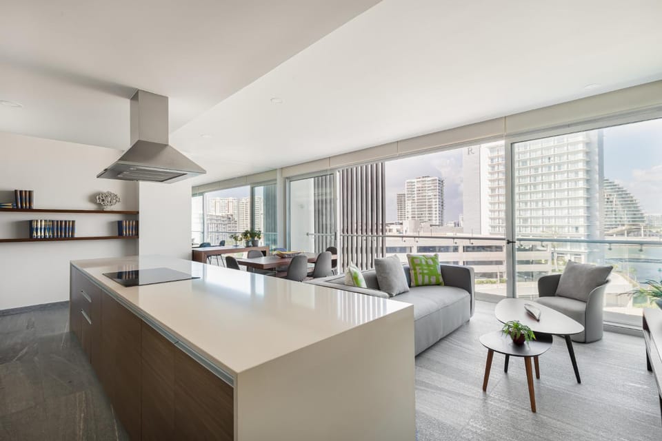 Kitchen or kitchenette, Living room, Dining area
