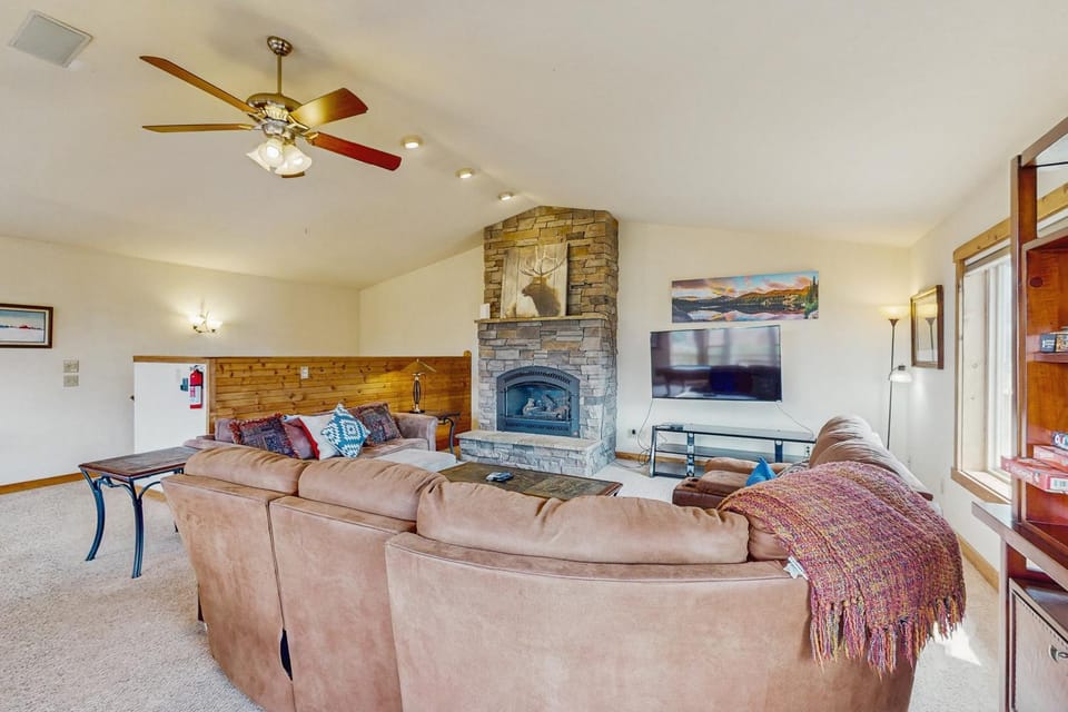 The Cove Retreat House in Keystone