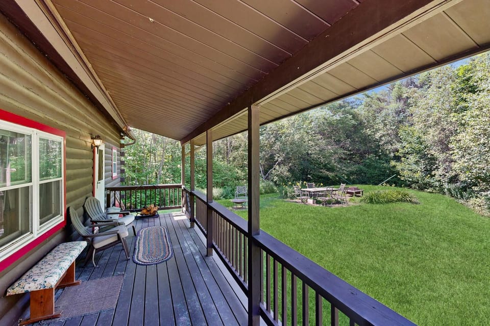 Easton Escape a notch above House in Franconia