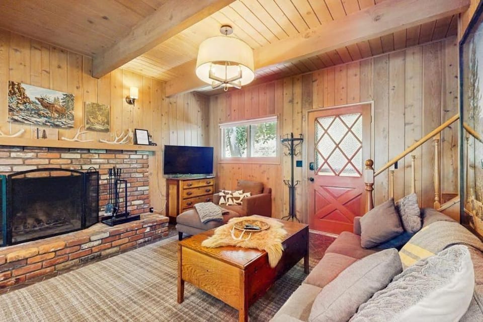 Wooded Comfort House in Lake Arrowhead